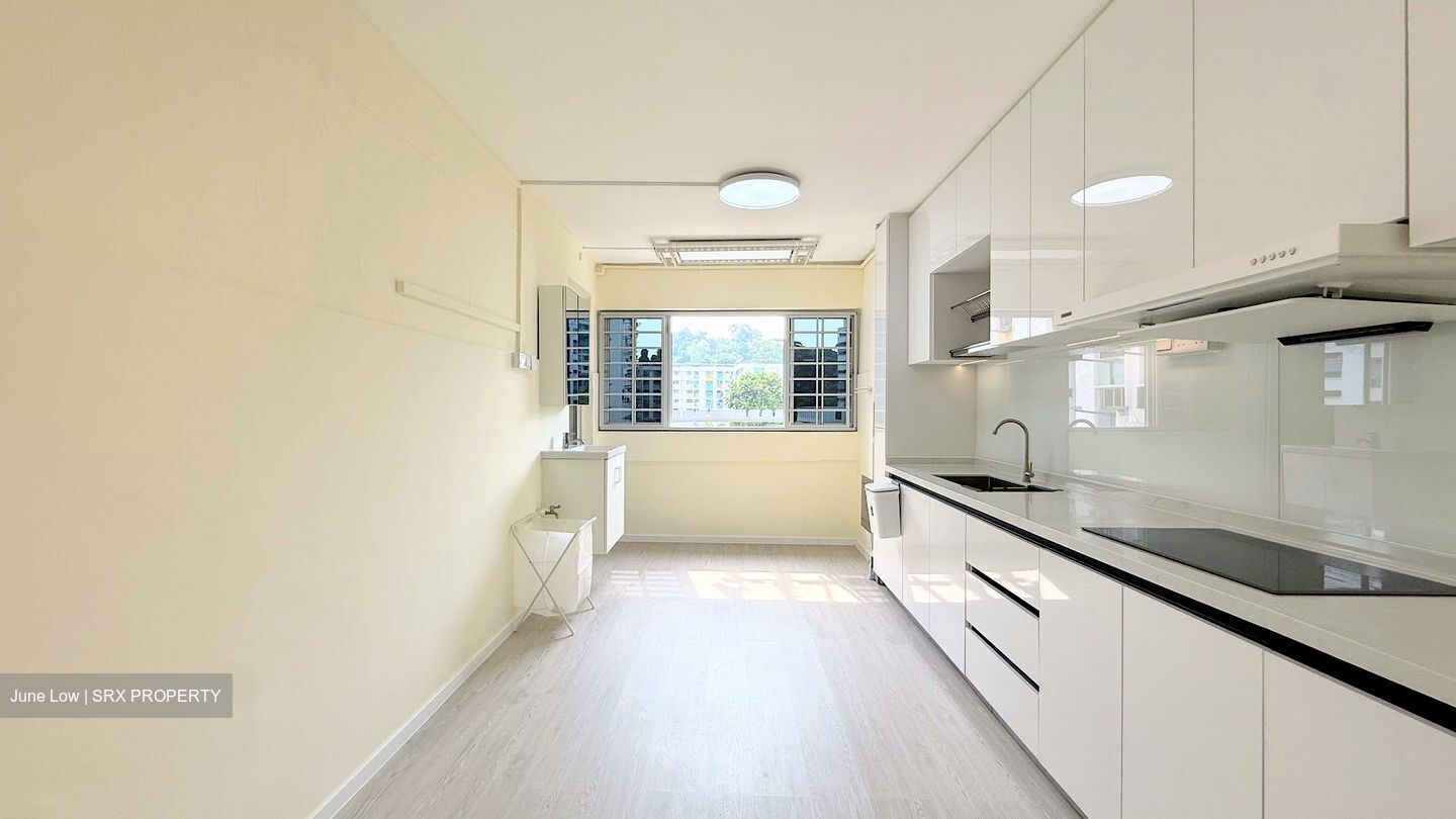 Bukit Batok East Avenue 5 (Bukit Batok),  #606600611